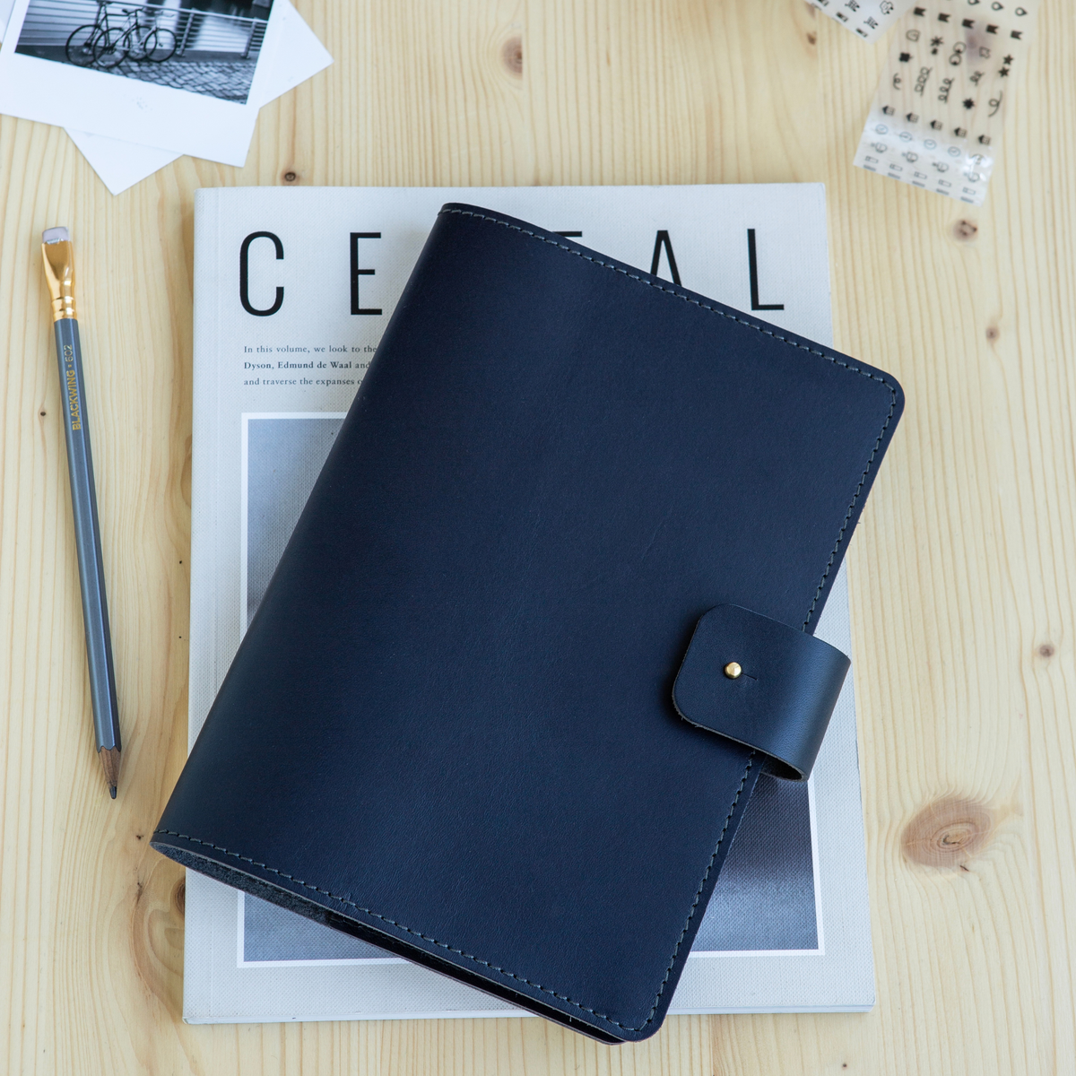 Leather Notebook CLASSIC/ Deep Blue