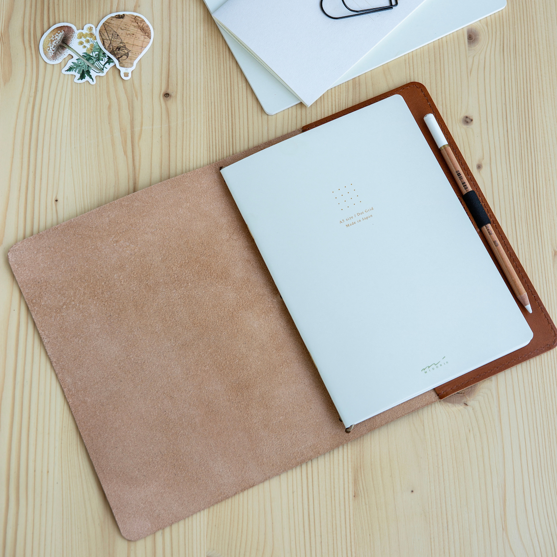 Leather Journal Cover Refillable MINIMALIST/ Whisky