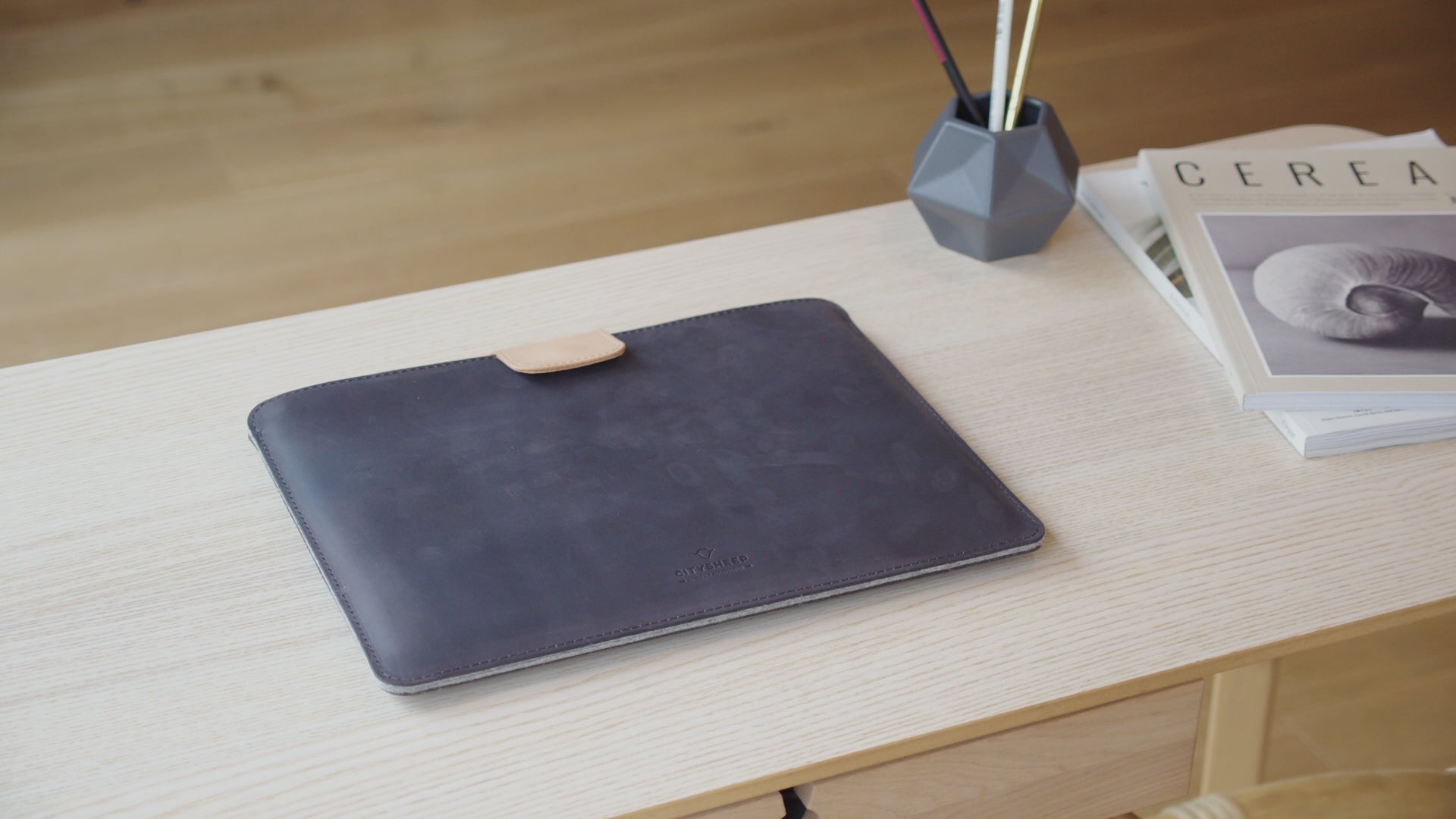 Leather MacBook Sleeve CITYSHEEP
