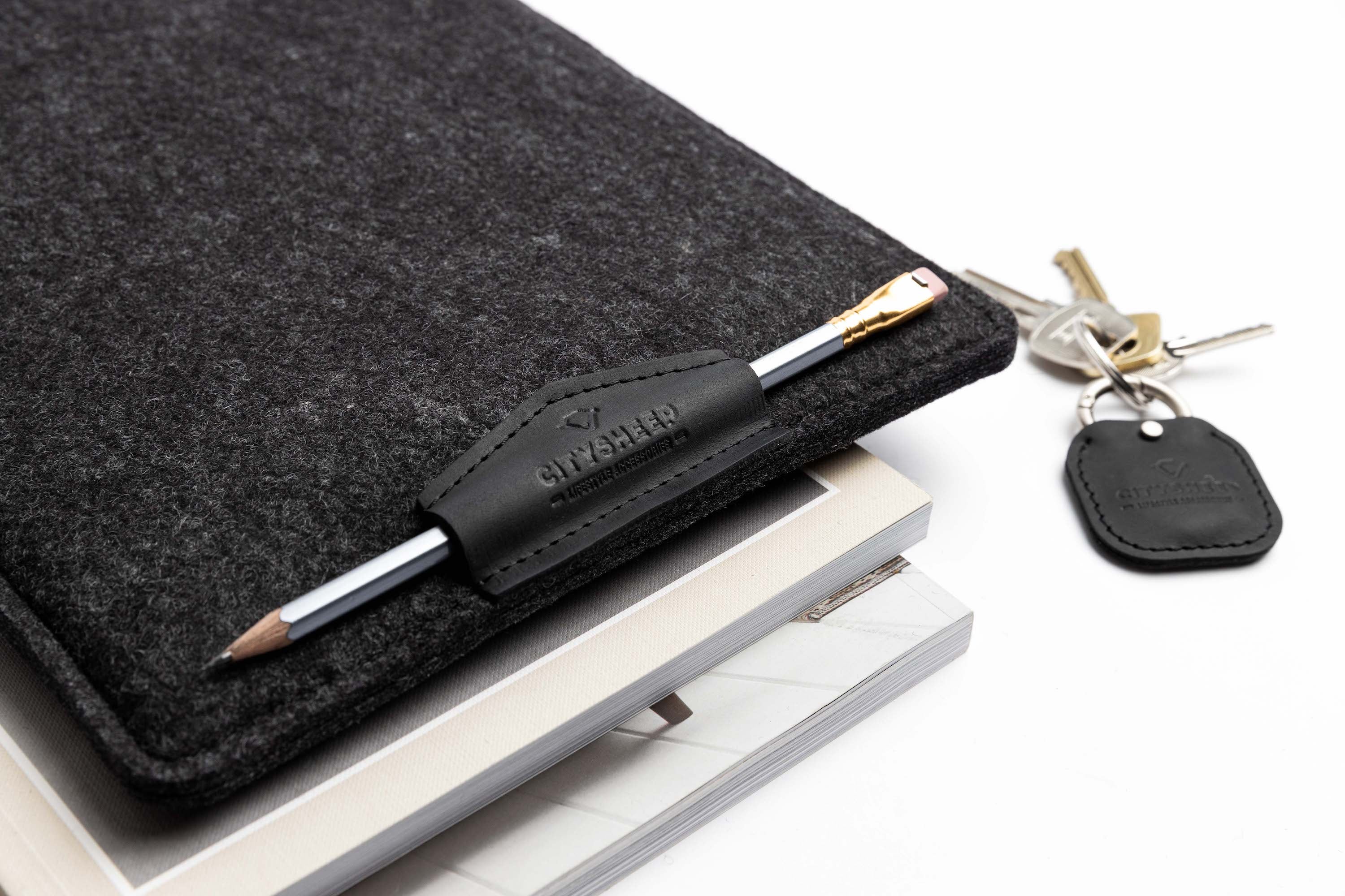 Minimalist MacBook Laptop Sleeve made from pure wool felt