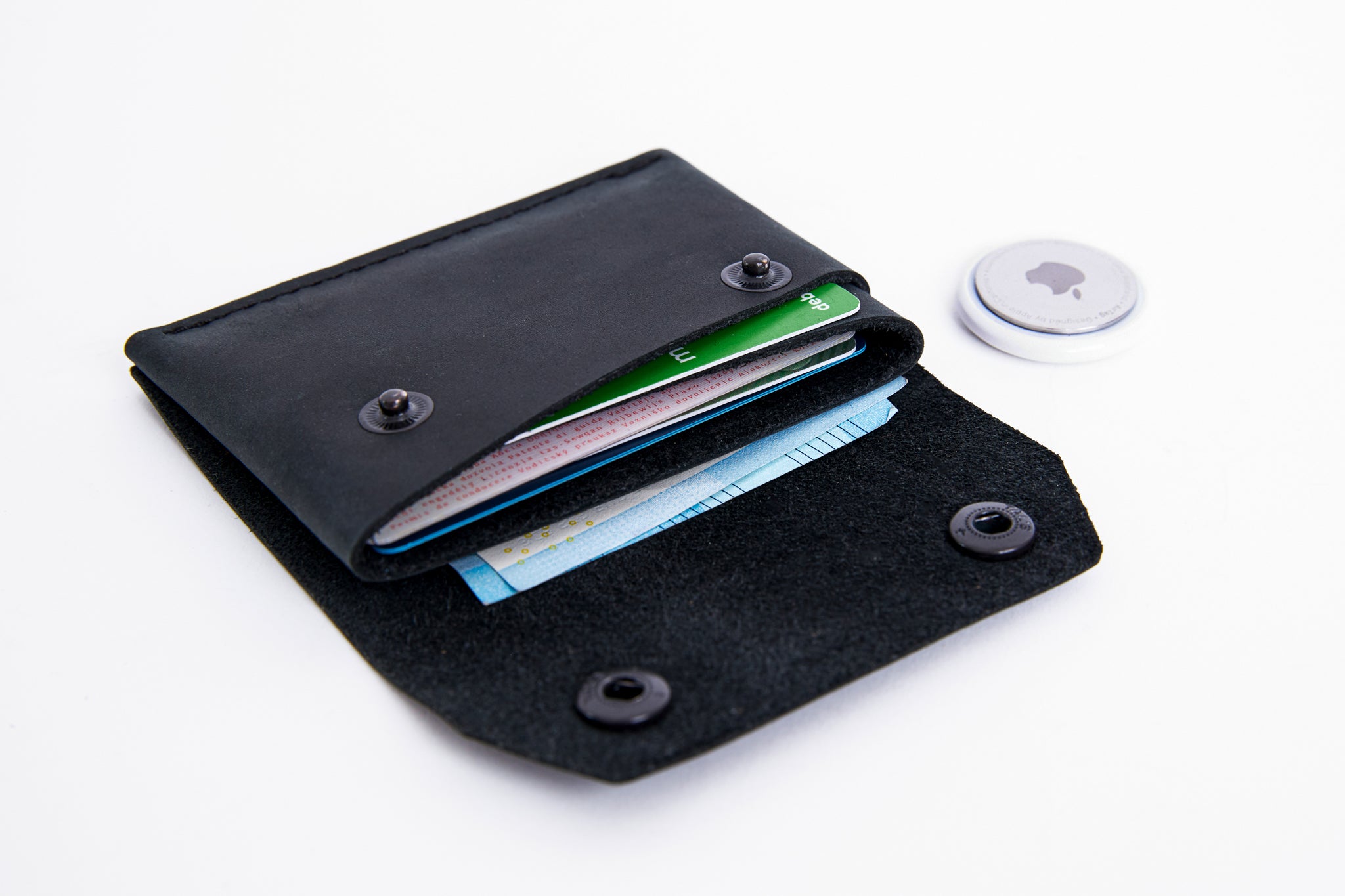 airtag leather wallet