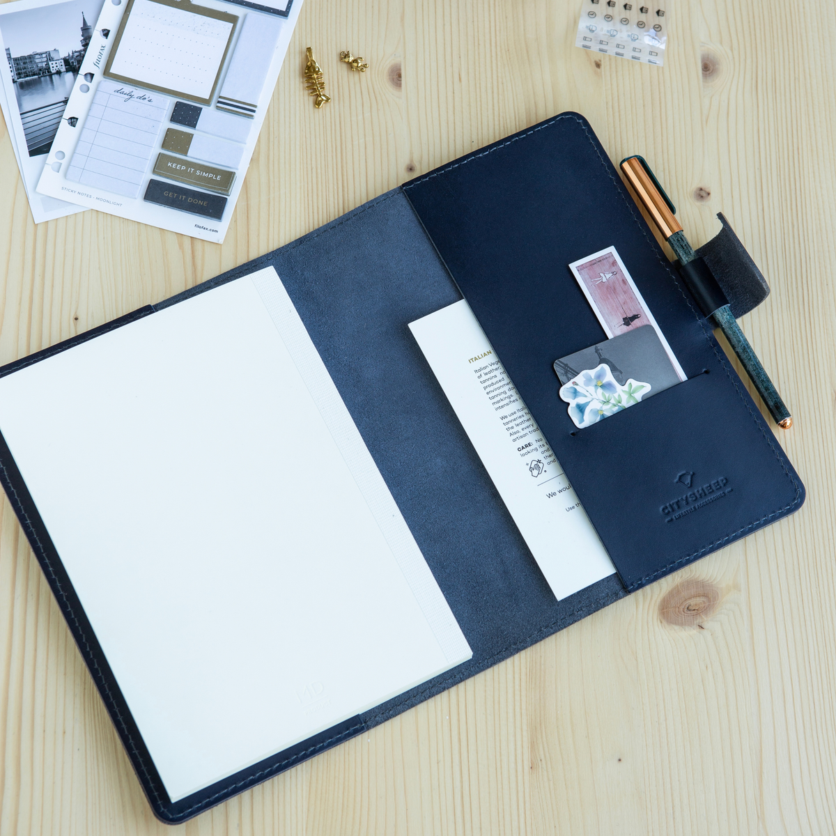 Leather Notebook CLASSIC/ Deep Blue
