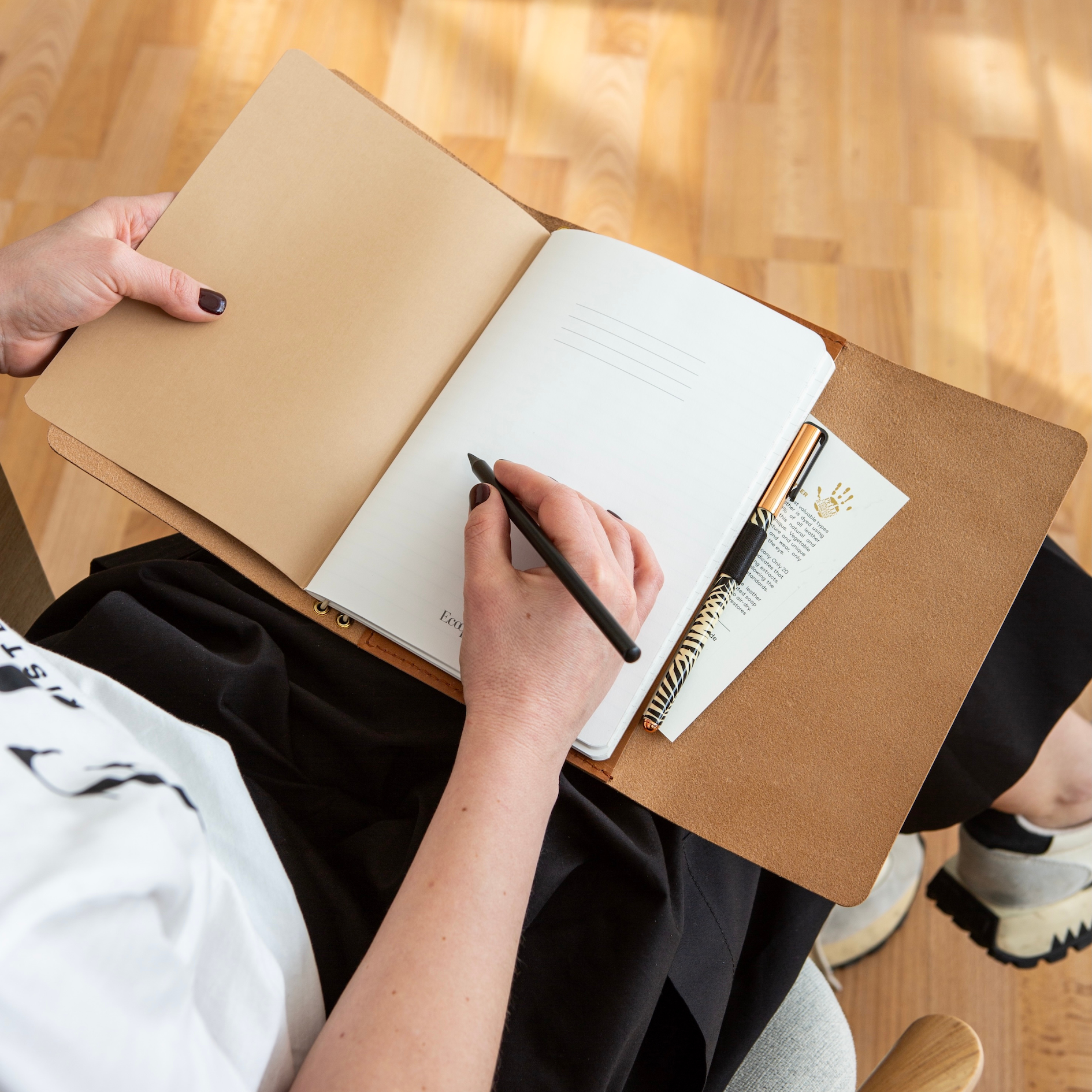 Trifold Leather Journal CARRY ALL/ Tanned