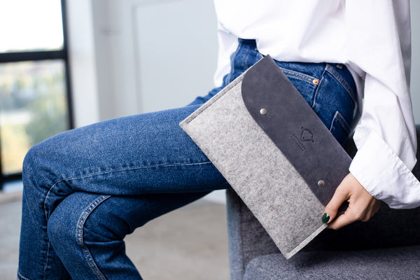 Remarkable Case/ CARRY MORE / Scandinavian Grey