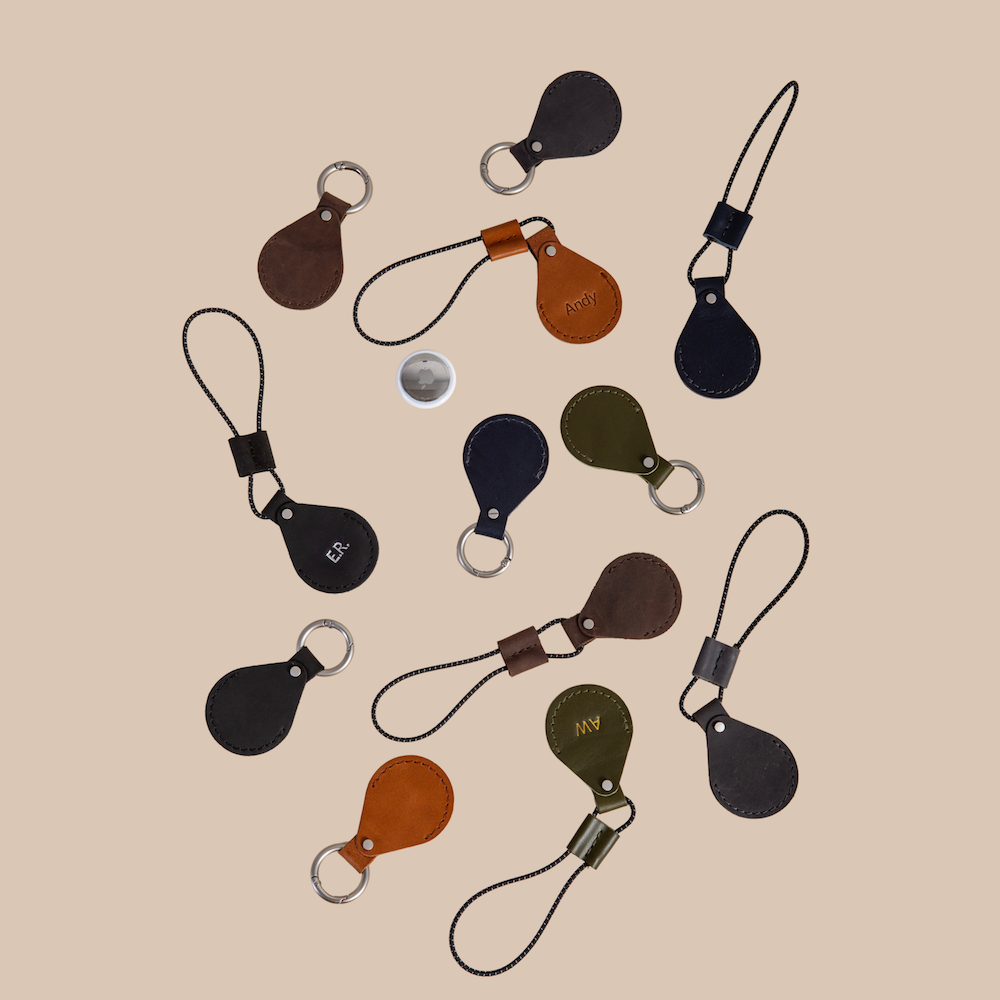 Leather AirTag Case/ Classy Black