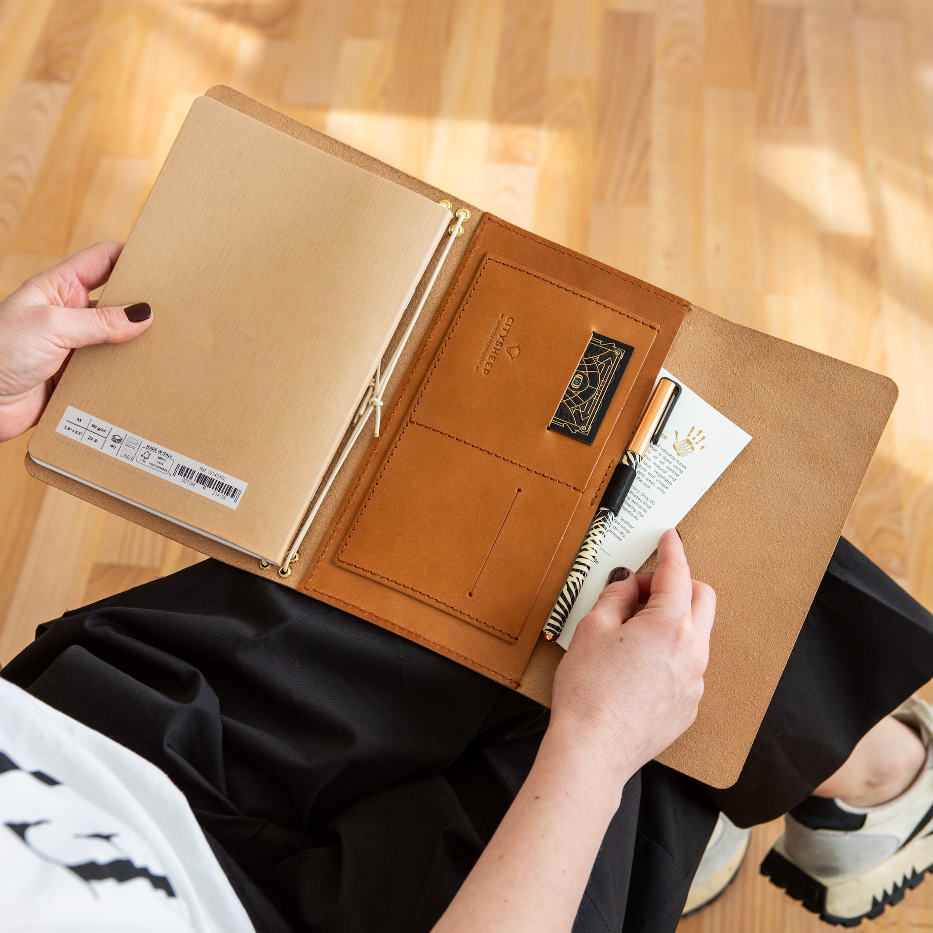 Odinė užrašinė CARRY ALL/ Šviesiai ruda