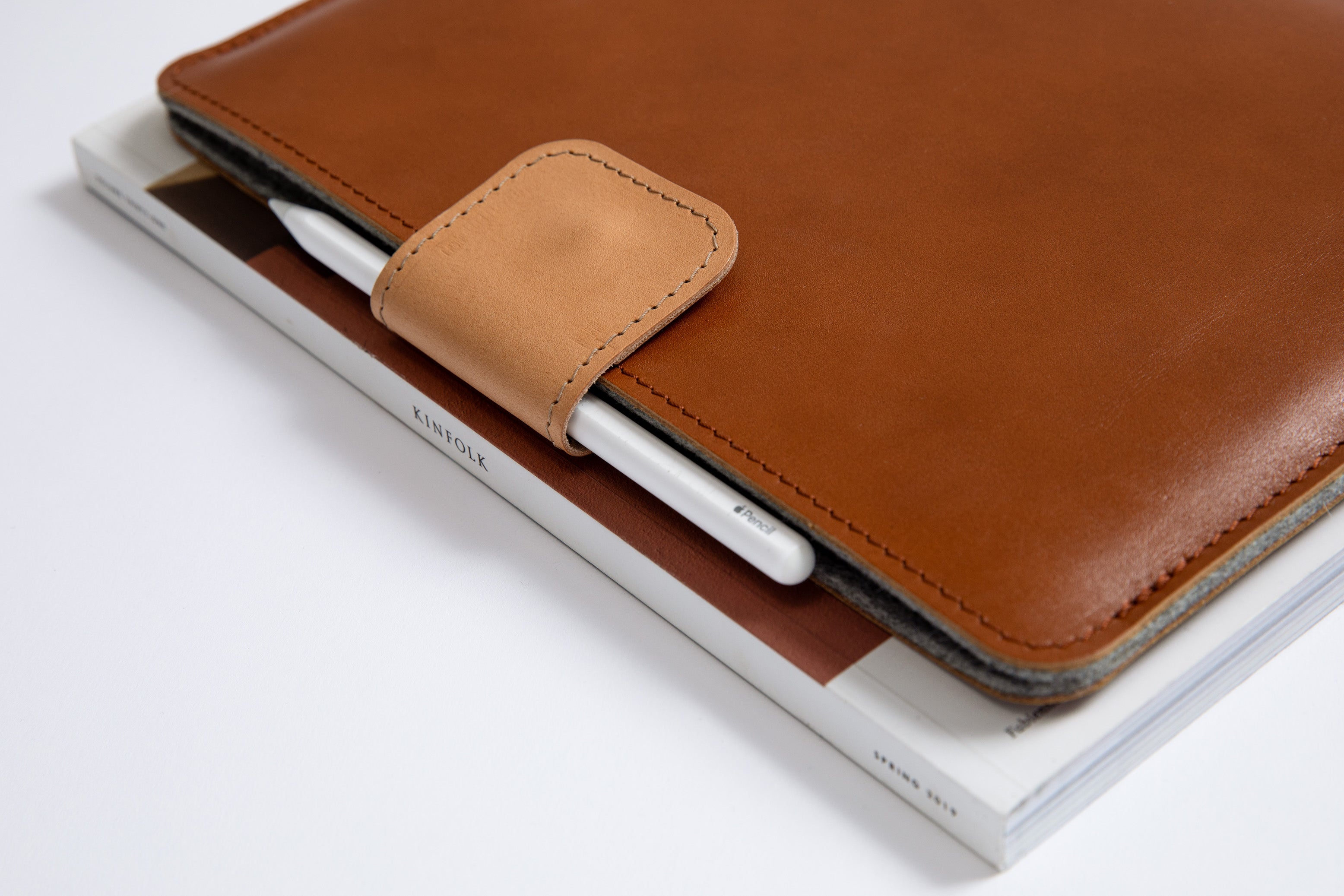 KEEP IT SNUG MacBook Case/ Vegetable tanned/