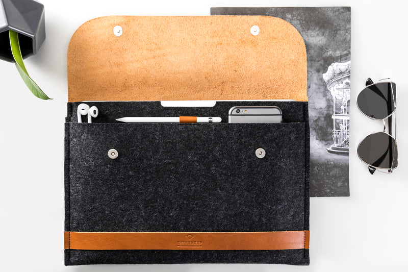 CARRY MORE MacBook Case/ Vegetable Tanned/