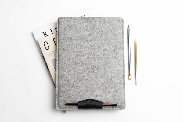 COMFY MacBook Case/ Light grey felt & Black leather/