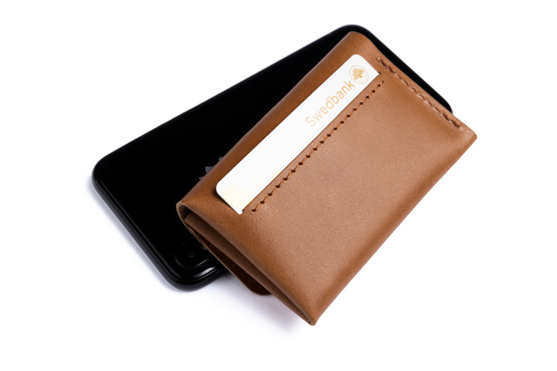 Minimalist wallet/ Vegetable tanned
