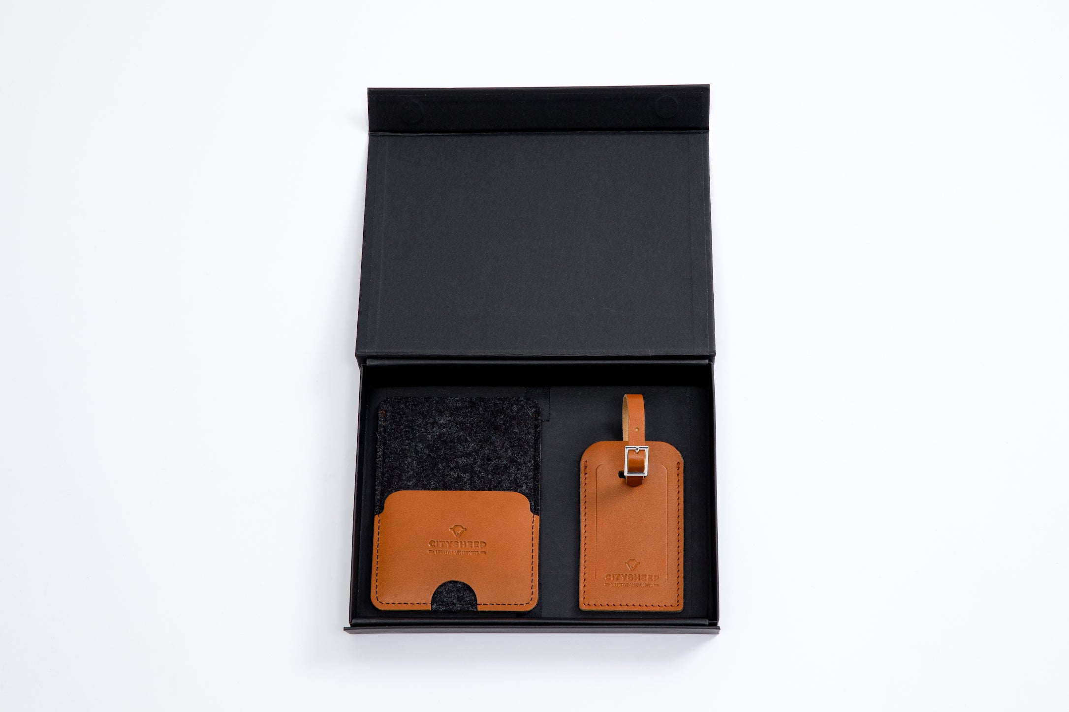 Luxury natural leather luggage tag and passport holder set