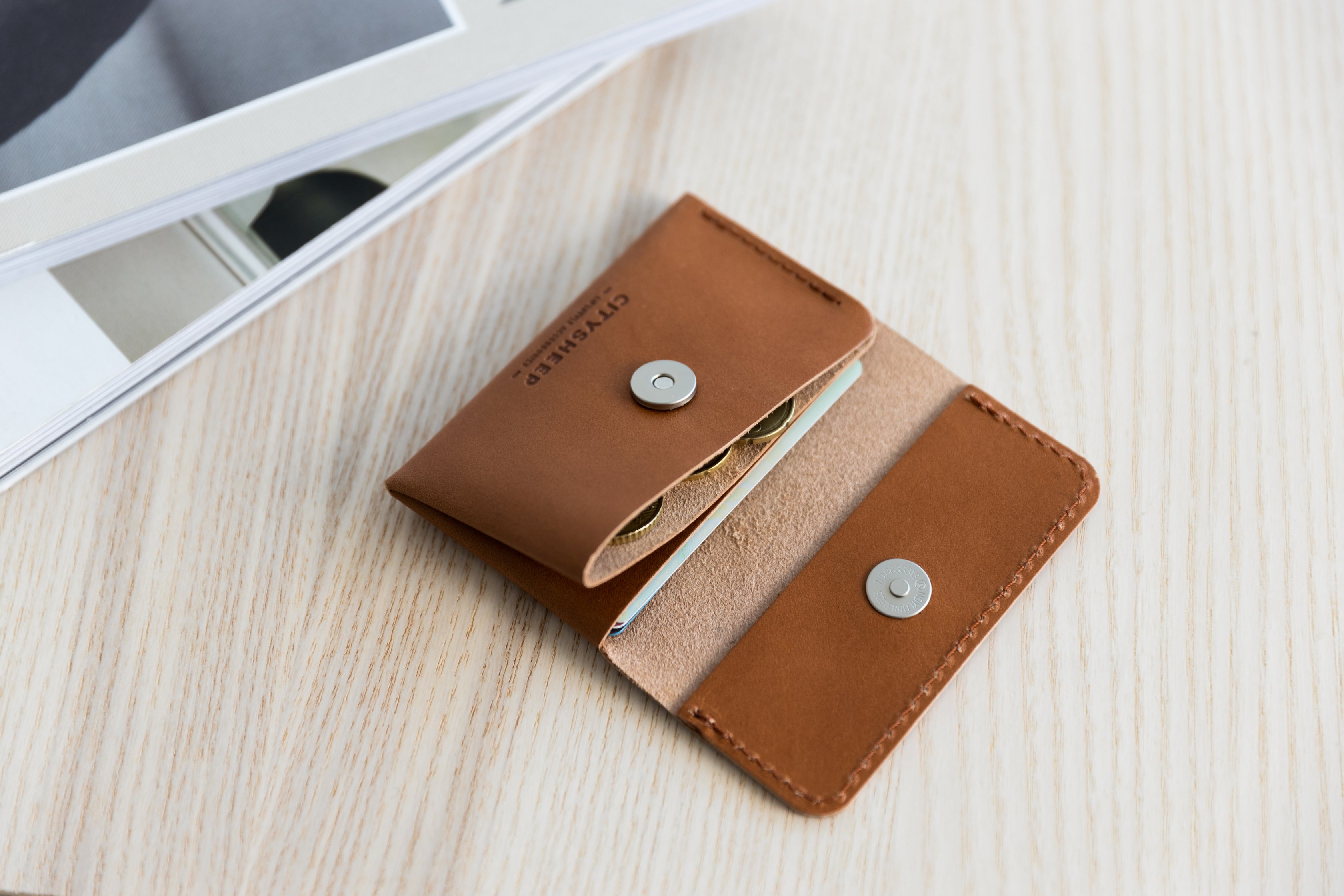 Minimalist leather wallet Handcrafted
